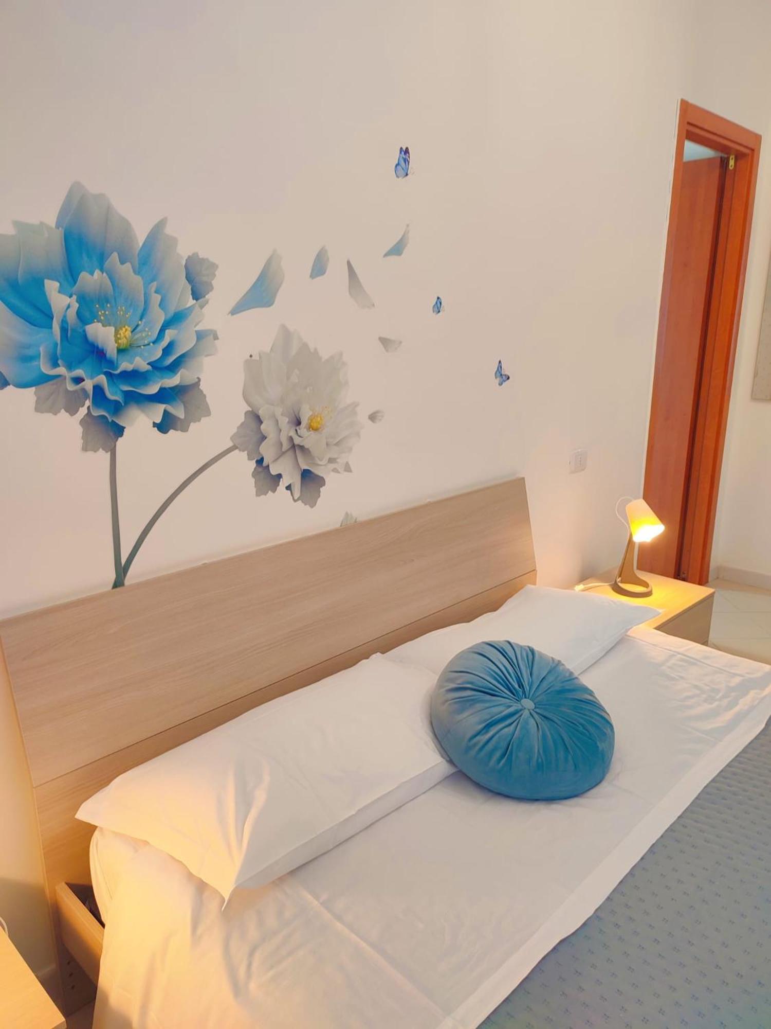 F.A.M. Rooms Ciampino Buitenkant foto